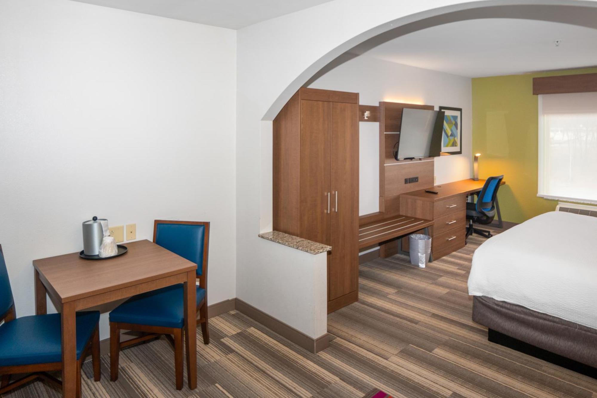 Holiday Inn Express And Suites Stroudsburg-Poconos By Ihg Dış mekan fotoğraf
