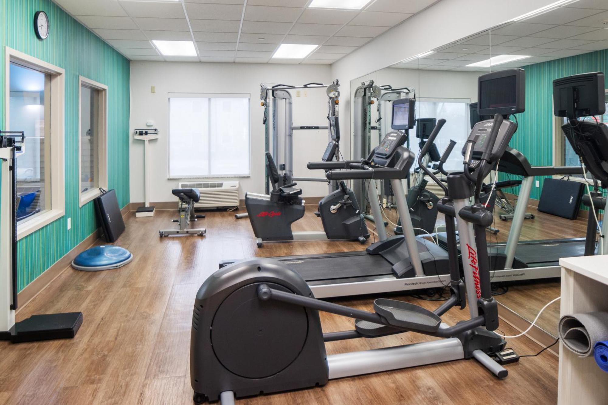 Holiday Inn Express And Suites Stroudsburg-Poconos By Ihg Dış mekan fotoğraf